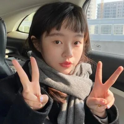 八月月亮的五个娃娃